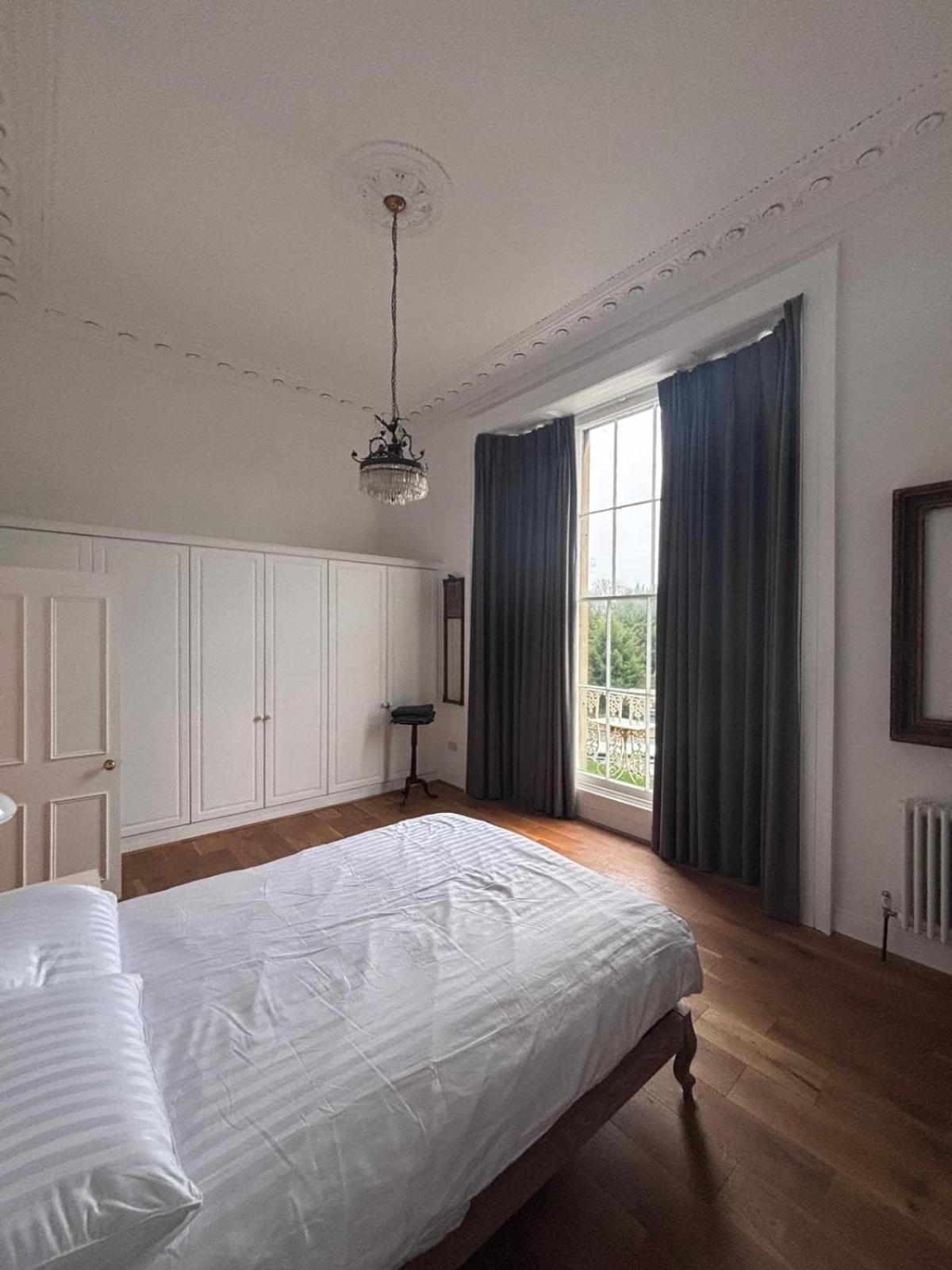 2-bed In Clifton, Great Location - Period Features, High Ceilings, Balcony X2, Office, Stylish, Modern *